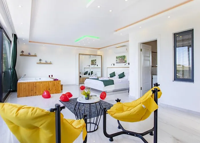 Villa Akbel 2 Bedroom 8199 *